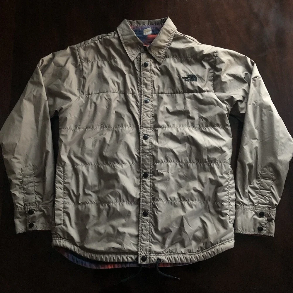 The North Face Khaki Long Sleeve Reversible‎ Plaid Pattern Jacket Mens Size M